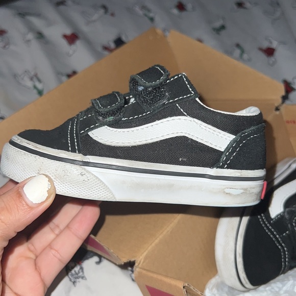 Vans - Picture 4 of 4